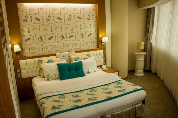 Yol Is Holiday Adana Otel image 12
