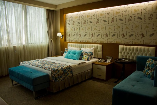 Yol Is Holiday Adana Otel image 13
